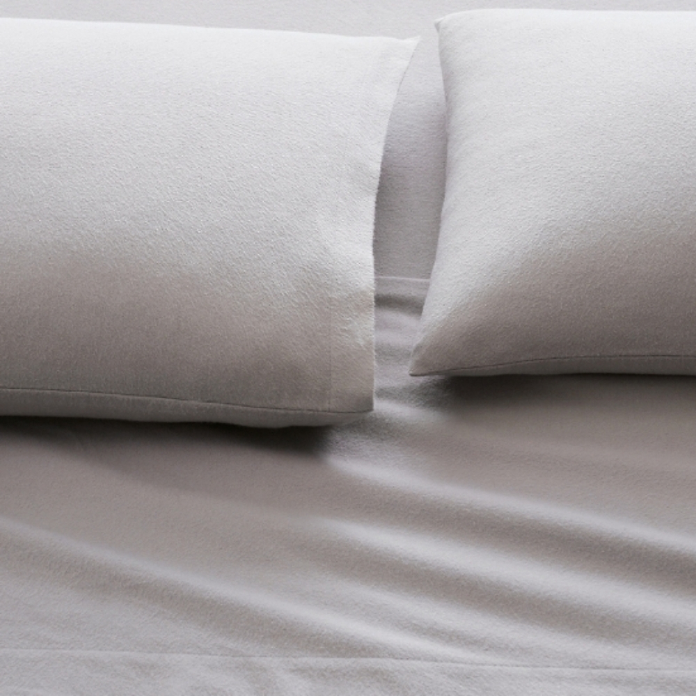 NEW Garnet Hill Solid Signature Flannel Standard Pillowcases Sterling Gray